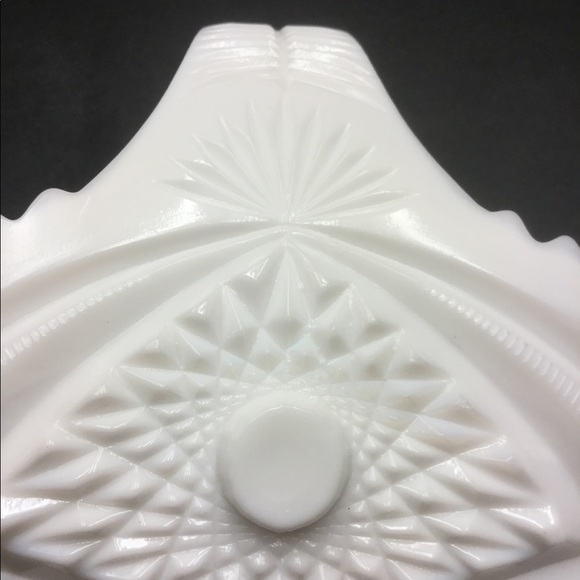 McKee Vintage White Milk Glass Heavy Basket - Picture 2 of 4